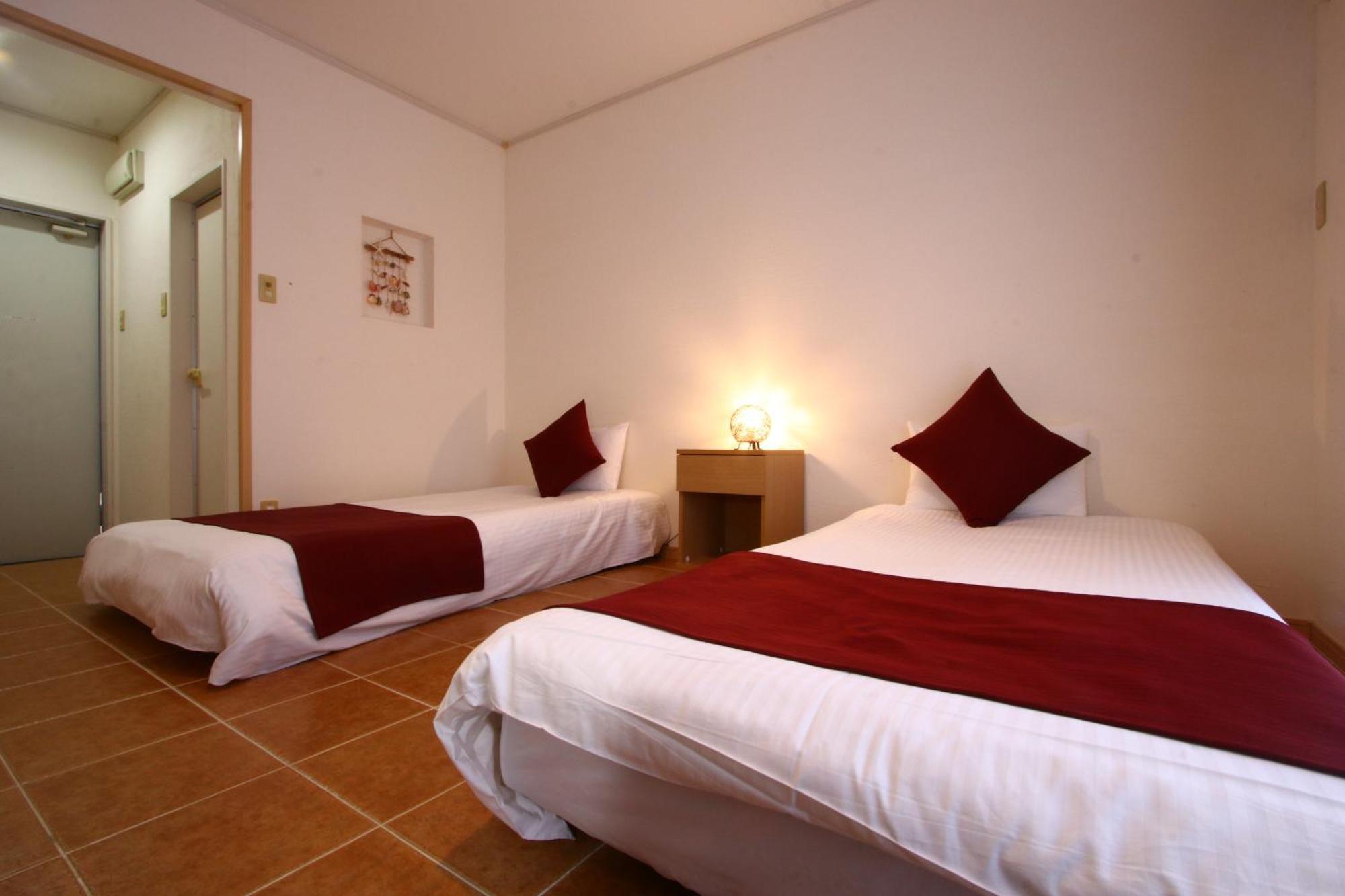 Asobibase Yamabare-House Hotel Ishigaki  Kültér fotó